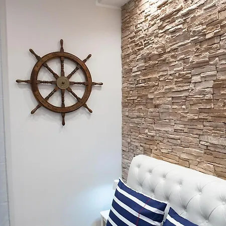 Vittorio Emanuele 4*